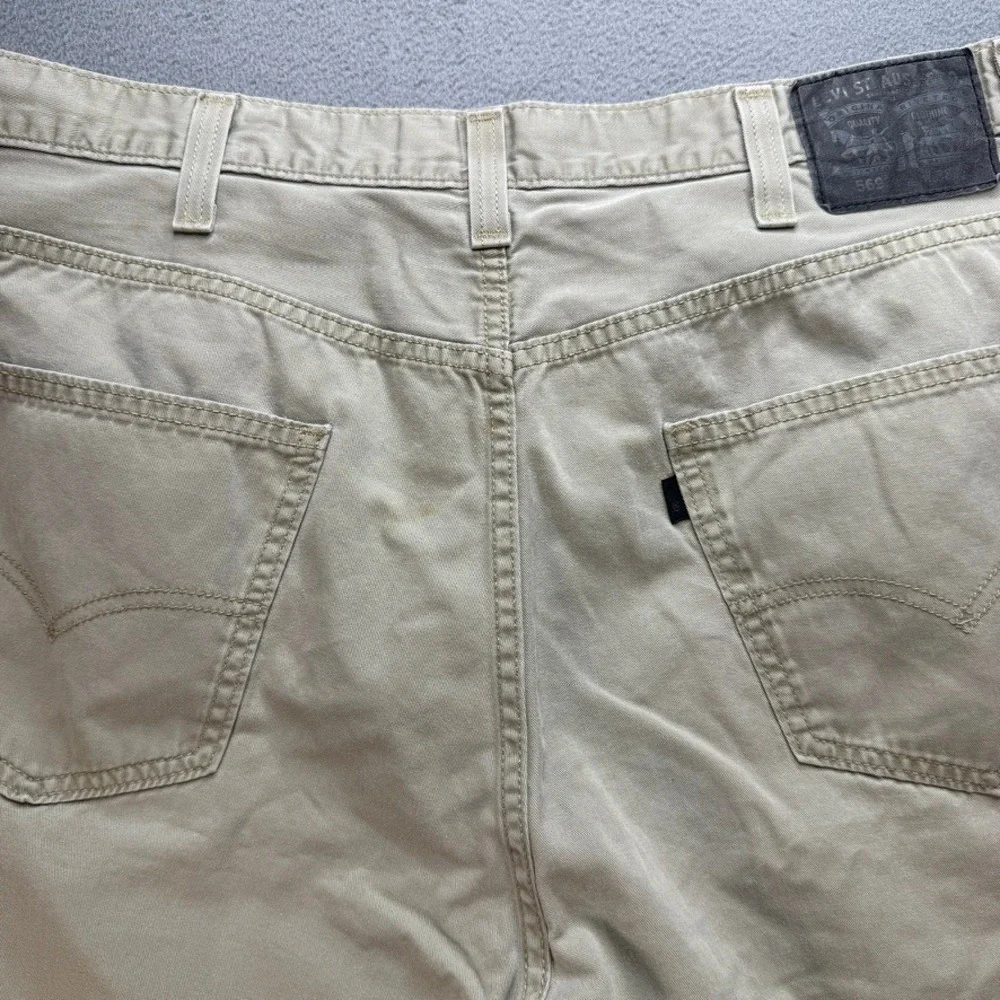 Levis 569 Denim Shorts Loose Straight Fit Size 38 Tan Khaki Cotton Twill Baggy